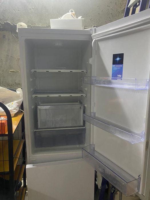 Продается холодильник Beko