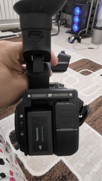 Видеокамера Panasonic AG-AC90