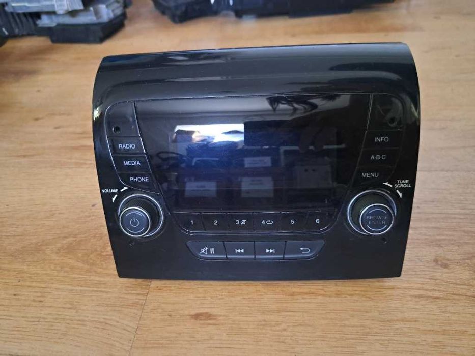 Radio CD MP3 player Bluetooth Fiat Ducato Peugeot Boxer Citroen Jumper 07356578240 VP1-250