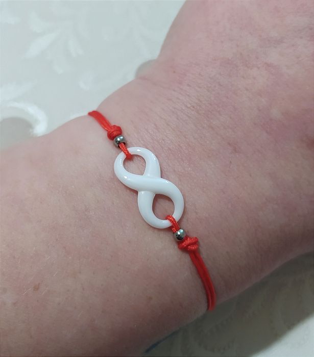 Красная нить с керамикой