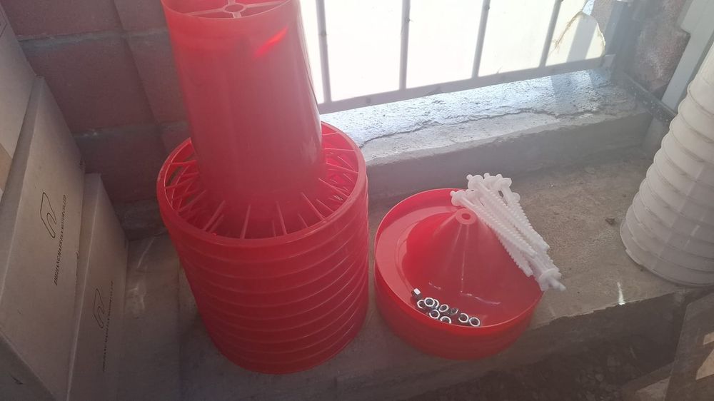 Кормушки 9 кг для кур