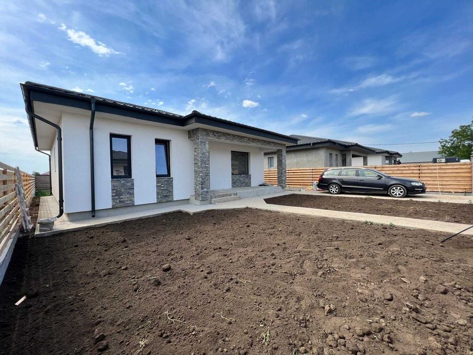 Casa 3 Camere | Vanatori | Asfalt| Toate utilitatile| Constructie Noua