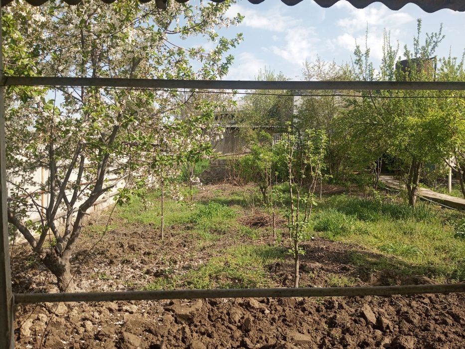 Дача сотилади Навбахор