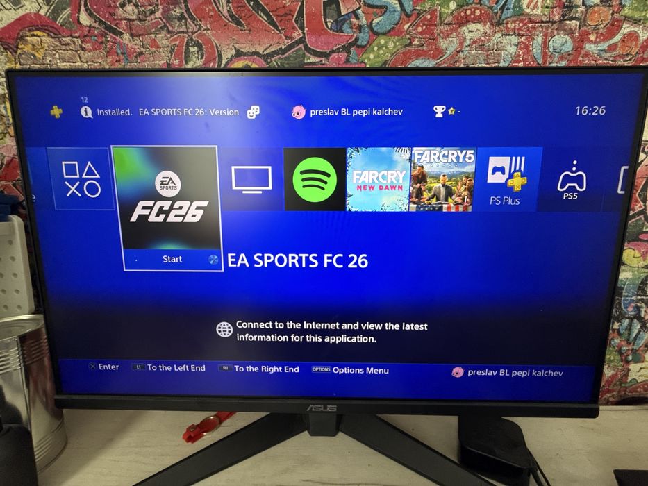 Продавам Playstation 4 pro