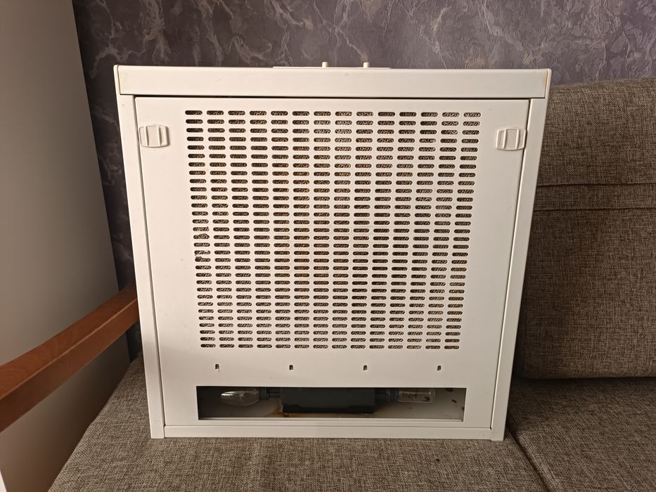 Продам вытяжку кухонную