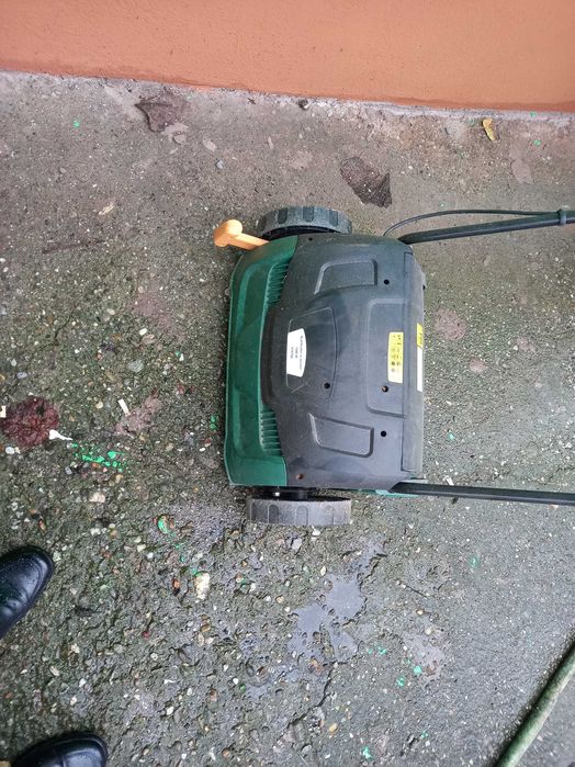 scarificator si aerator gazon