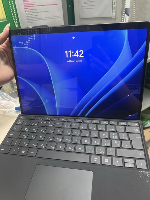 Ноутбук Microsoft