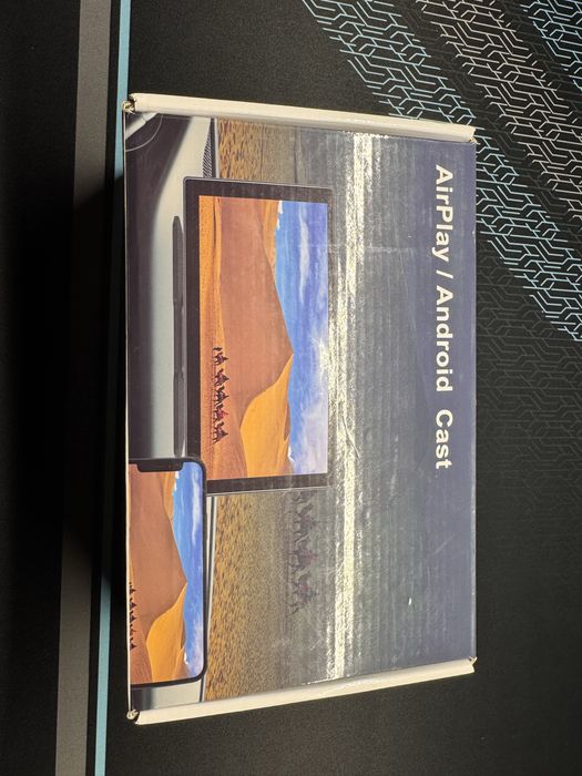 Navigație Auto Ultra-Wide 10.26" – Wireless CarPlay / Android Auto