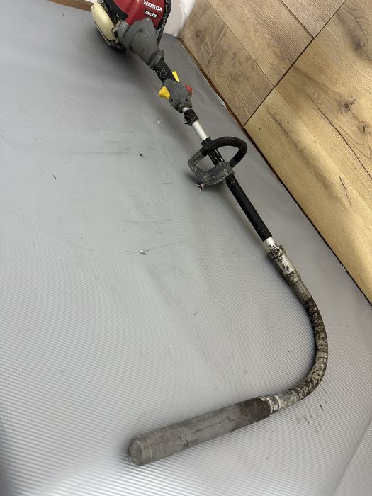 Vibrator beton HONDA UMC 435