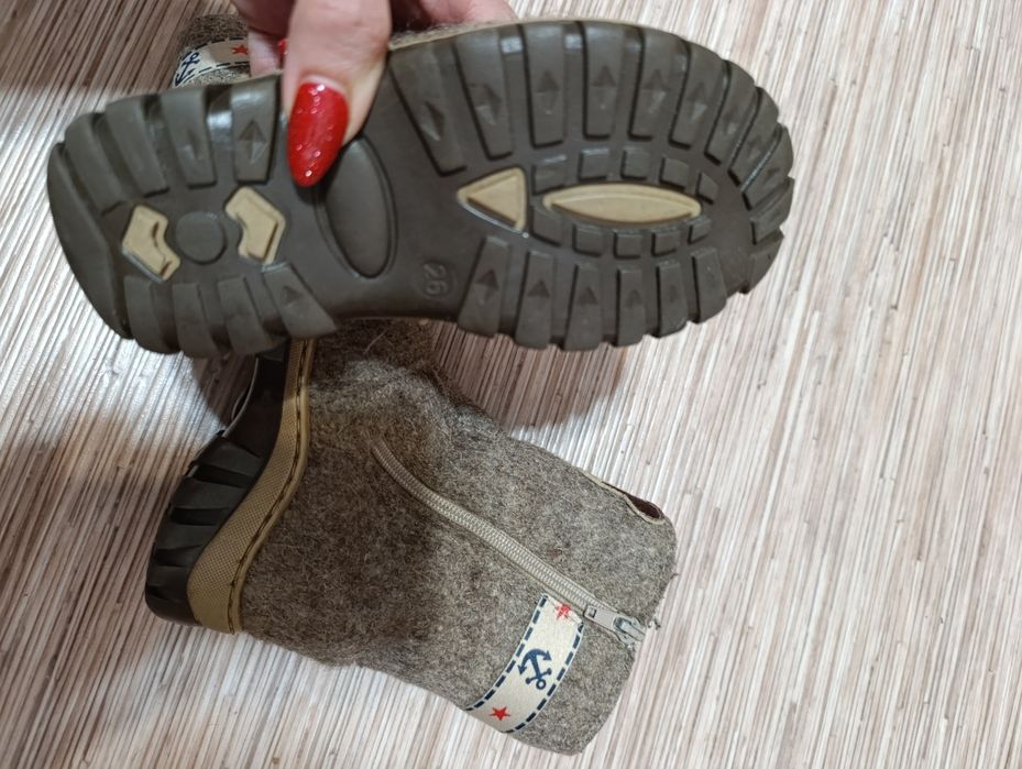 Продам зимние сапожки