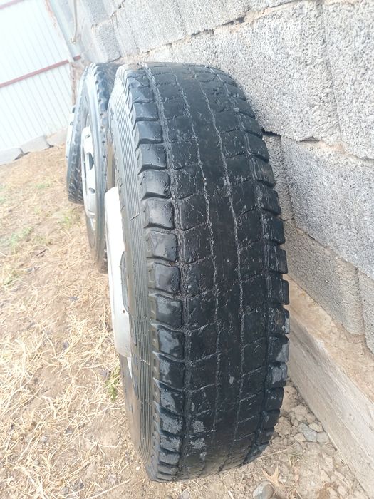 Балонддар сатылады бу 11 00 R 20