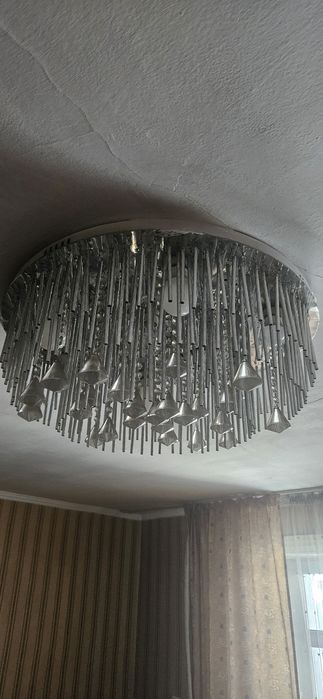 Люстра 10000 б/у