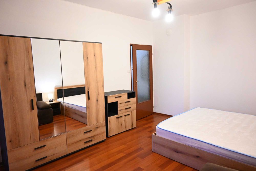 Дава се под наем Двустаен апартамент в София, Света Троица - 50 кв.м за 283.05 € - Снимка #2