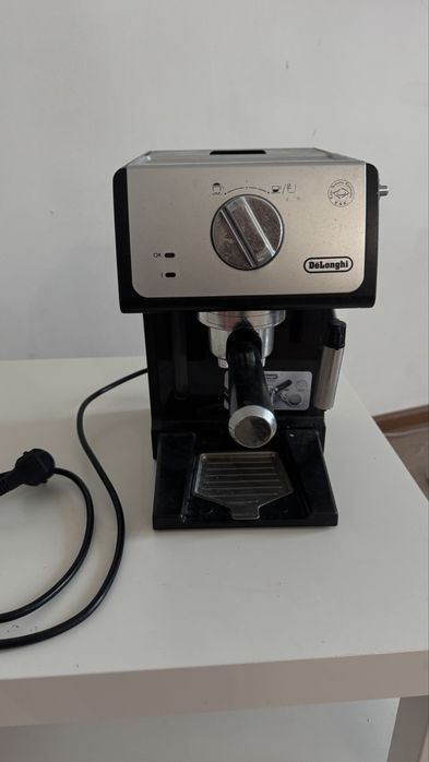Кофемашина DeLonghi ECP33.21 - рабочая