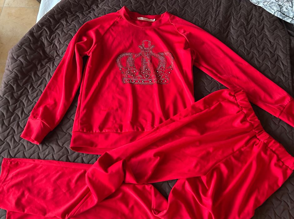 КОМПЛЕКТ от спортно  трико от 2 части