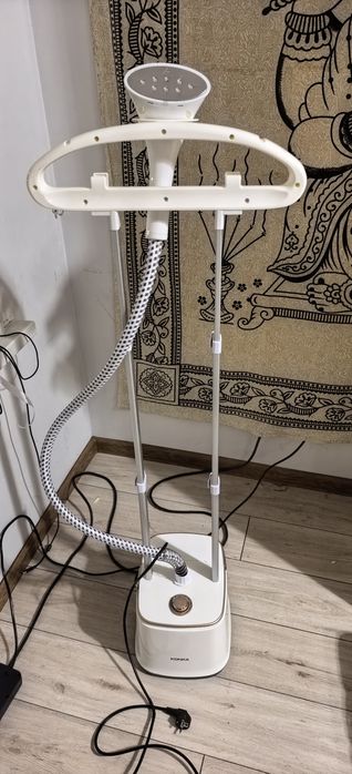 Вертикальный отпариватель KONKA