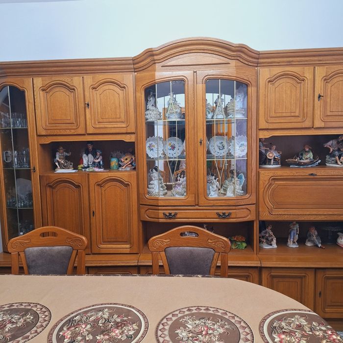 Mobila de vânzare din lemn masiv