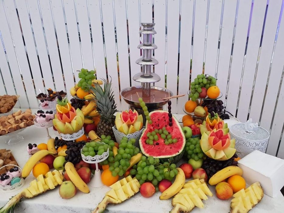 Fantana de ciocolata cu sau fara bar de fructe