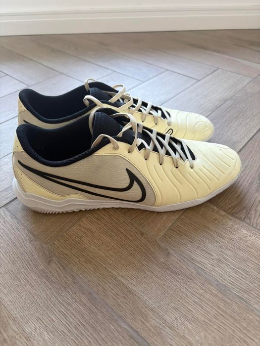 Nike футболни обувки