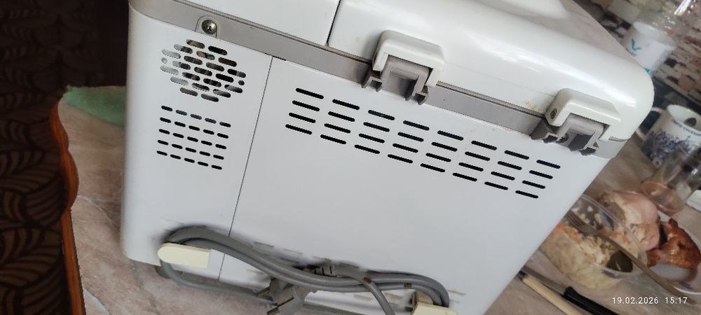 Электрическая печка для приготовления хлеба.