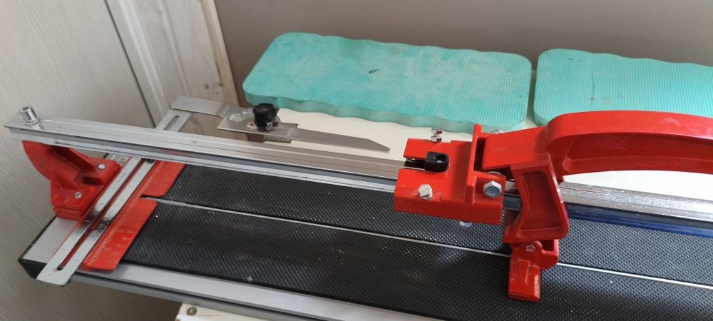 Професионална машина за плочки RAIDER RD-TC18