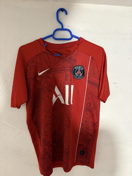 Tricouri fotbal