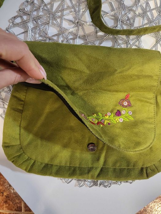 Дамска чанта -зелена