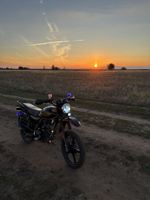 Продам GSX Suzuki 200кубов 2025года