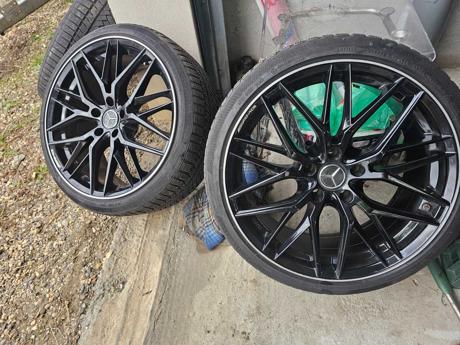 Jante cu cauciucuri 235 35 19