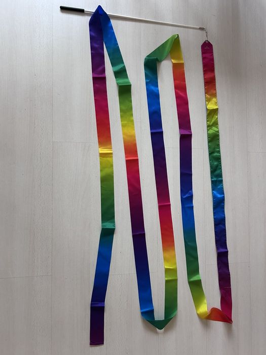 Чисто нова лента за гимнастика.