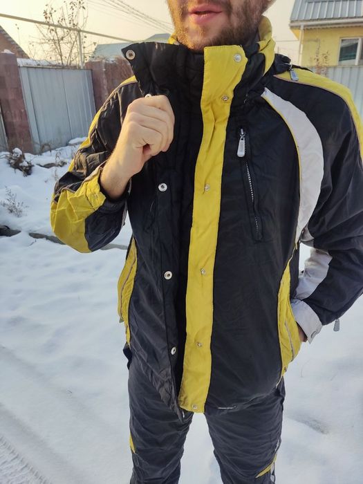 Горнолыжный костюм