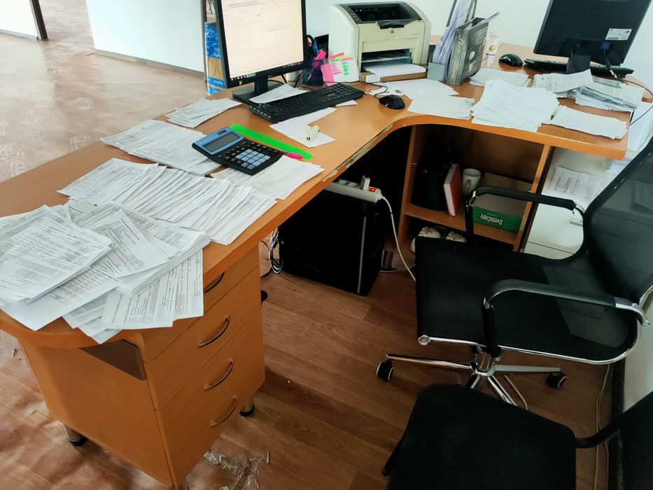 Продам офисный стол