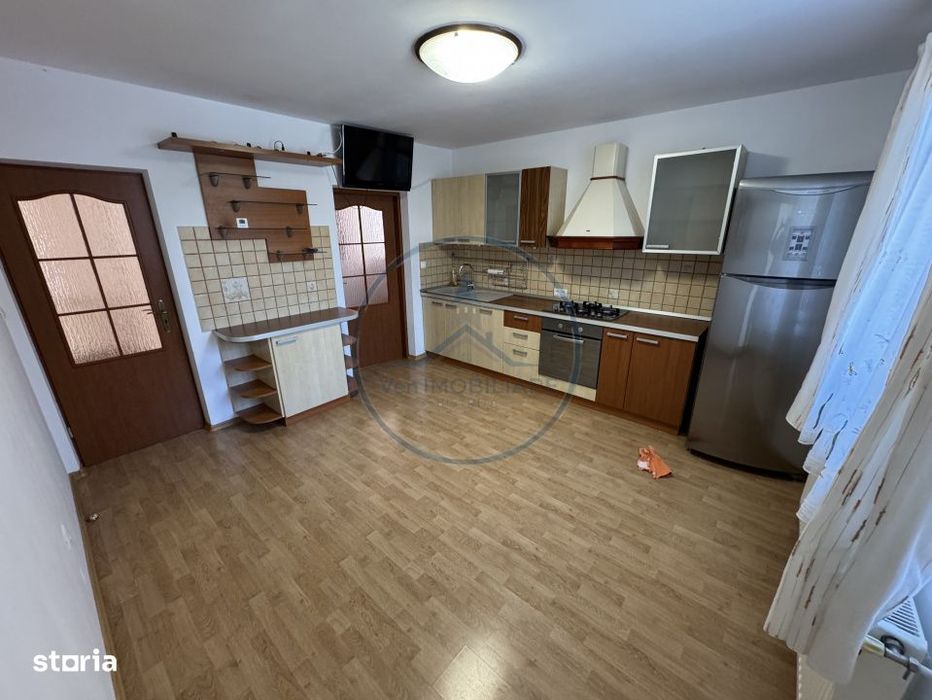 Casa D+P+E, 1000mp teren de vanzare | Zona Calea Moldovei