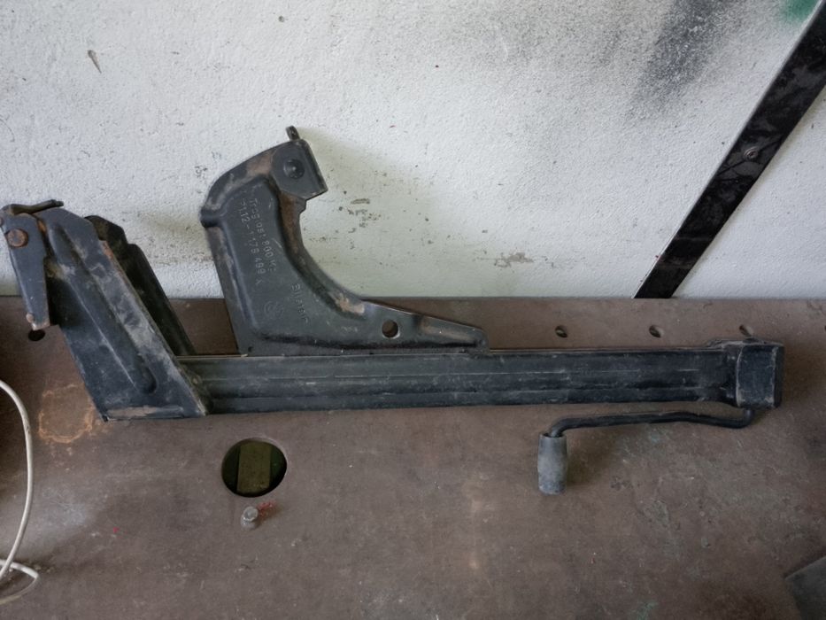 Стартер, генератор, домкрат BMW E 34