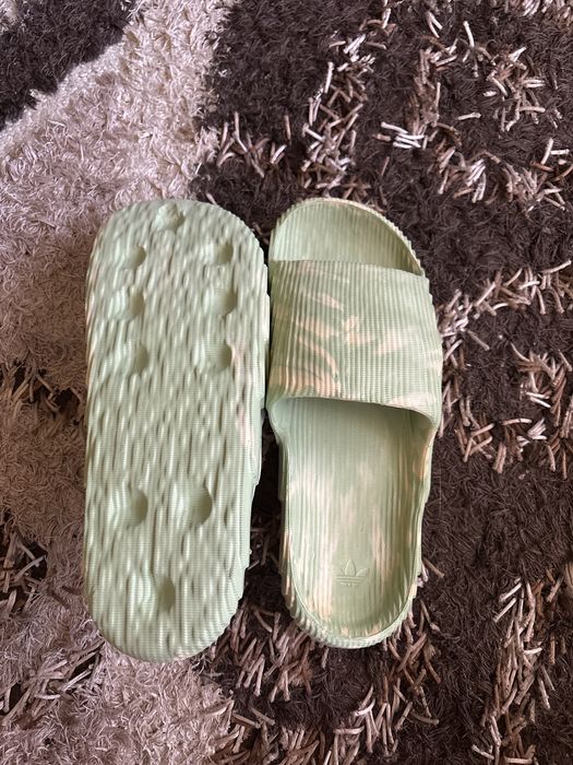 Vand slapi adidas