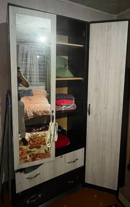 Продам шифонер угловой