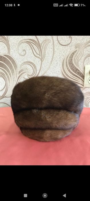 Продам шапку женскую