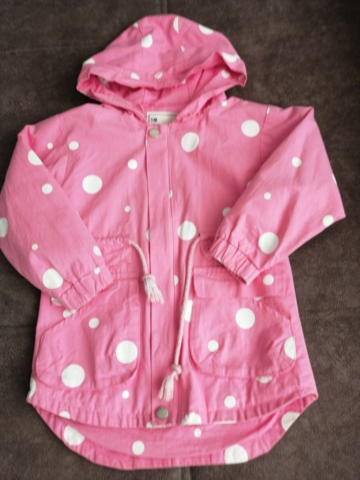 Продам ветровку для девочки