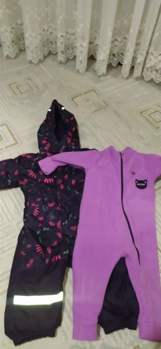 Продам детский комбинезон для девочки