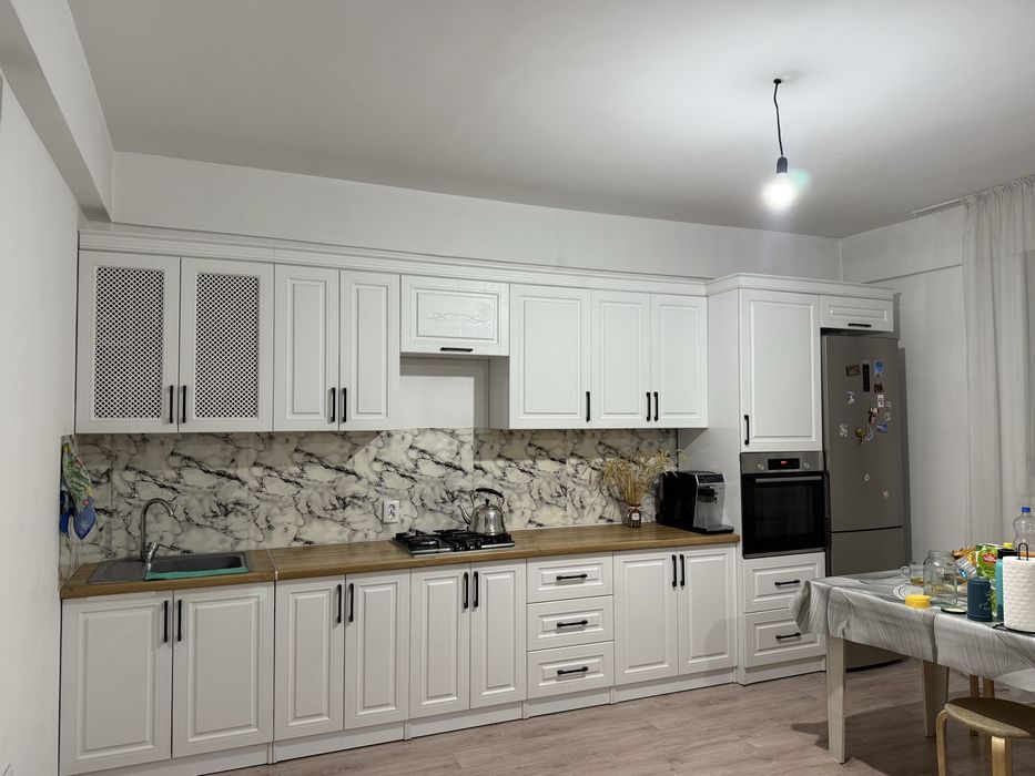 Продается Кухонный гарнитур