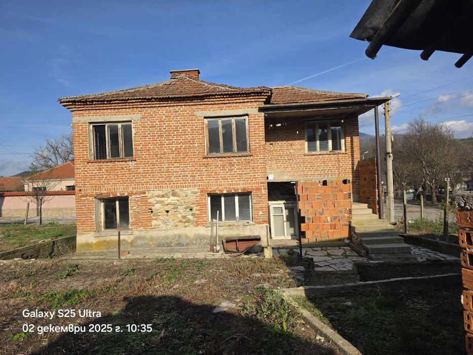 Продава се Къща в с. Бяла, Област Сливен - 140 кв.м за 200 €/кв.м - Снимка #2