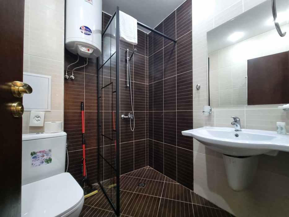 Луксозен тристаен апартамент за продажба - Банско