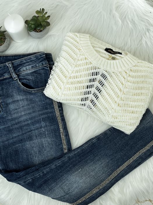 Блузи със стандартен размер