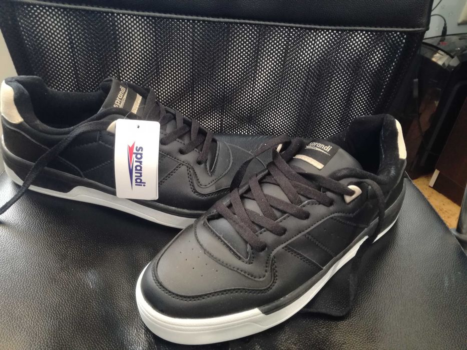 Спортни мъжки обувки 41 номер