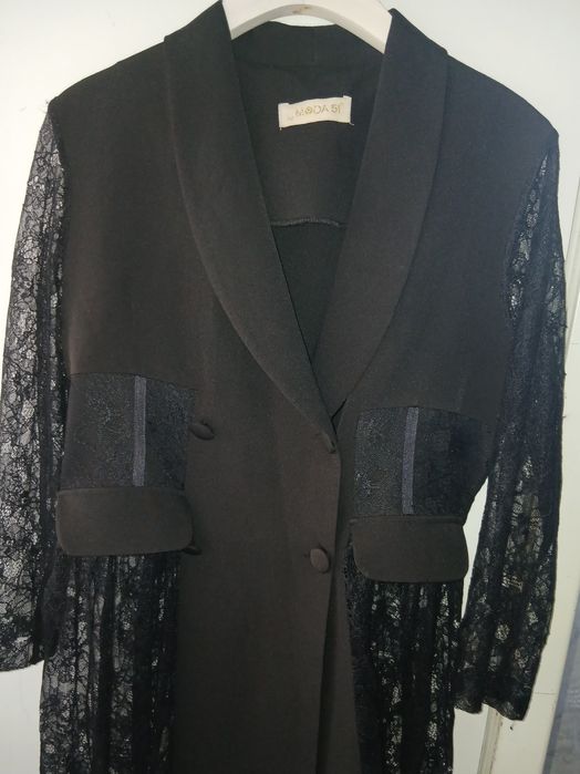 Дамско официално сако с дантела