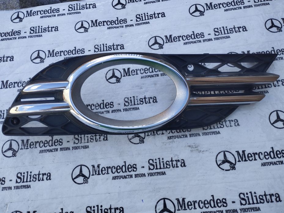 Авангард лява решетка за халоген Mercedes E-class w211 Face