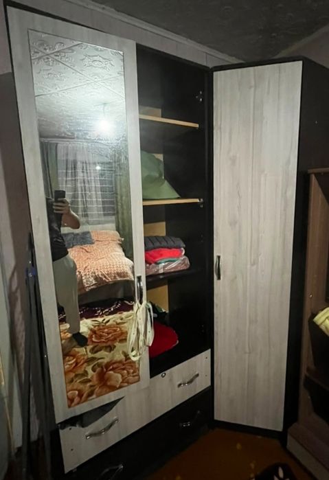 Продам шифонер угловой