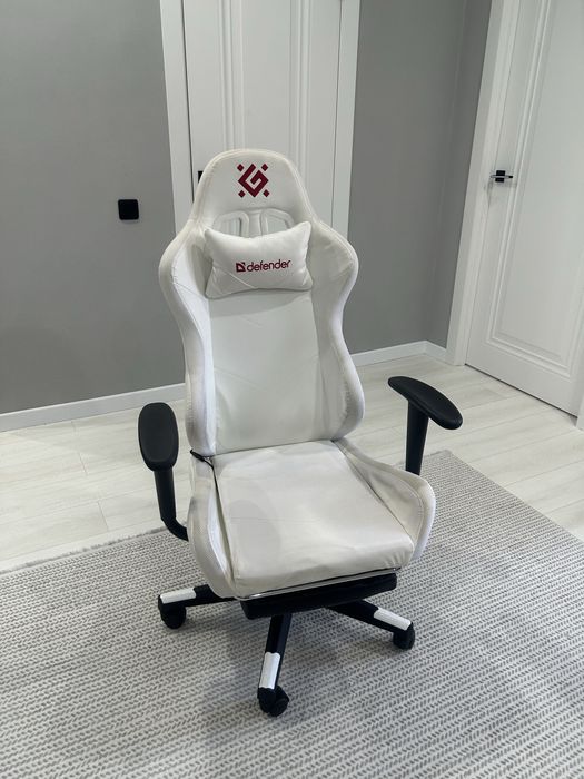 Продам компьютерное кресло defender