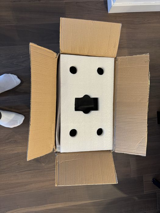 Cooler Master NR200P White Mini-ITX – modificată pentru 3x radiator 240 mm