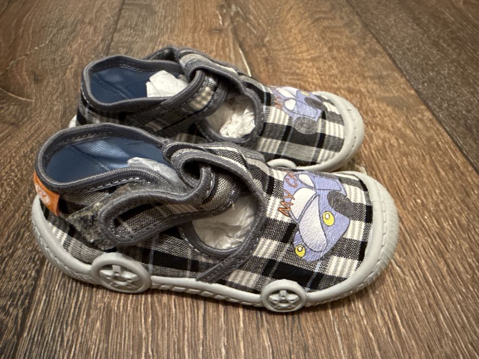 Детски пантофи за ясла и детска градина -от 22 до 28 размер